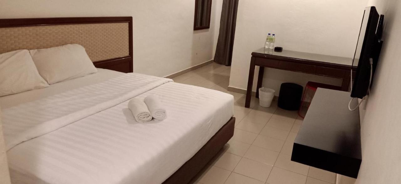 T Anggerik Hotel 3*