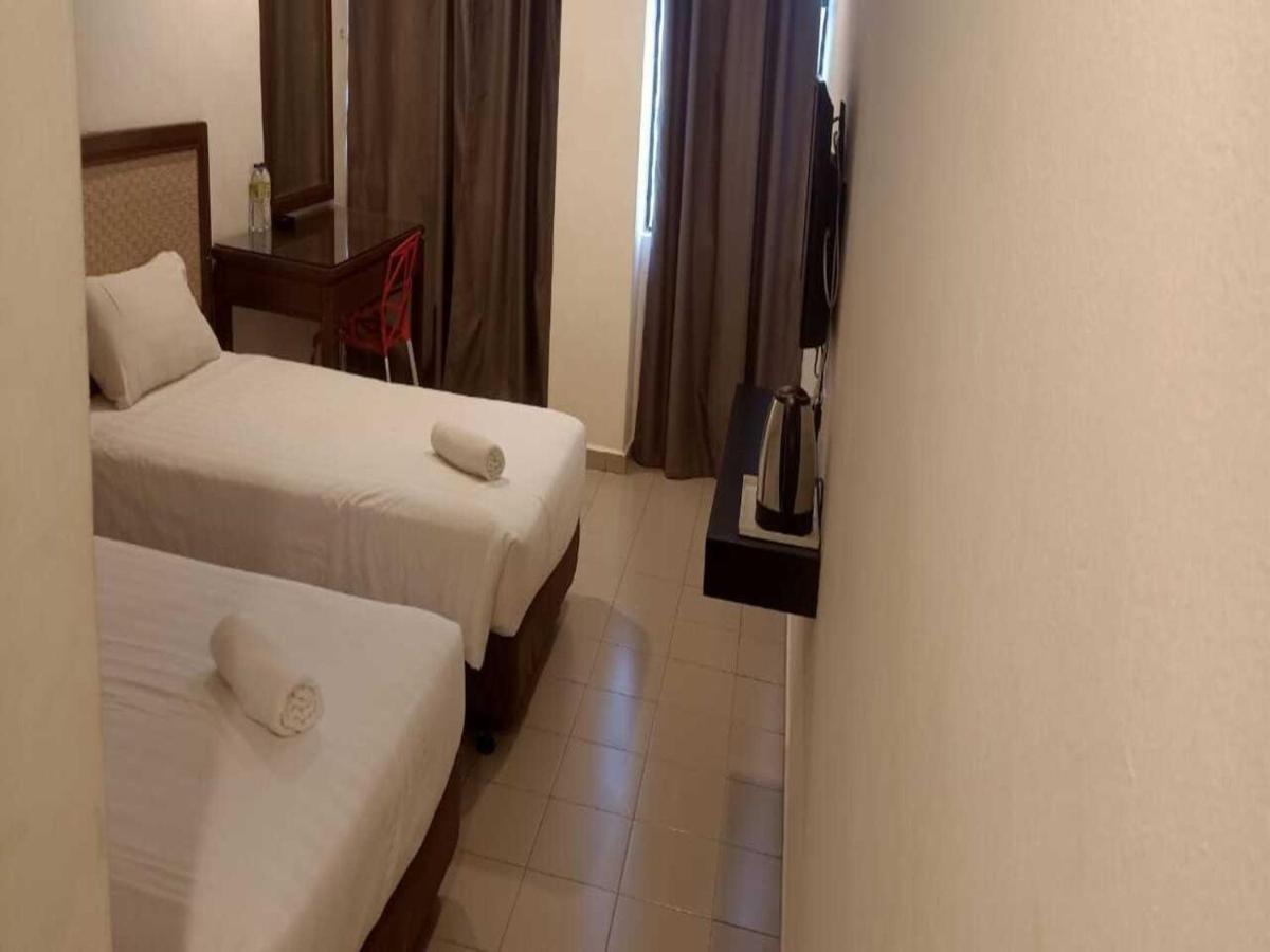 T Anggerik Hotel