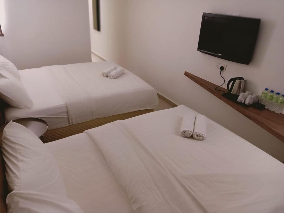 Hotel T Anggerik 3*