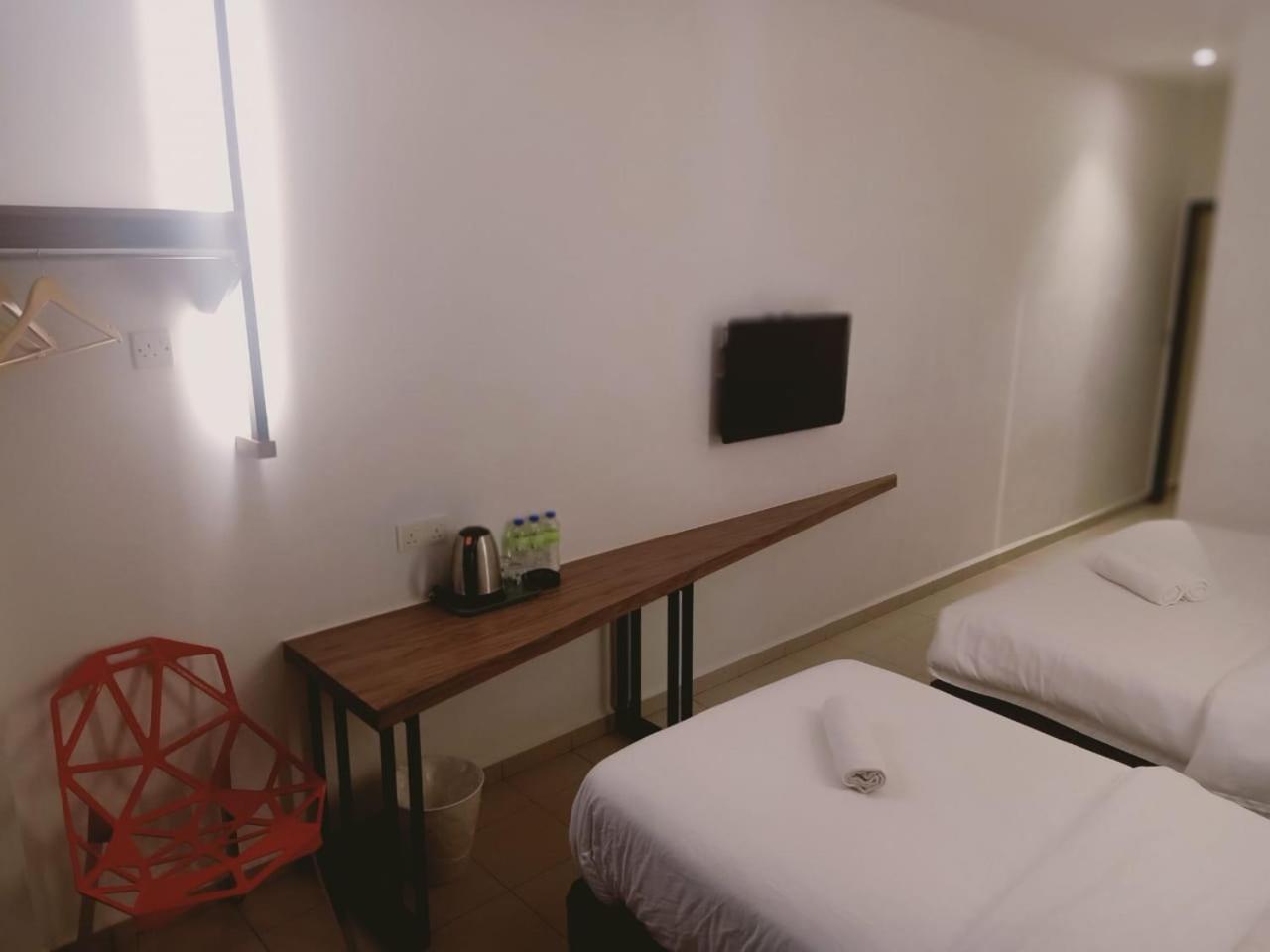 T Anggerik Hotel